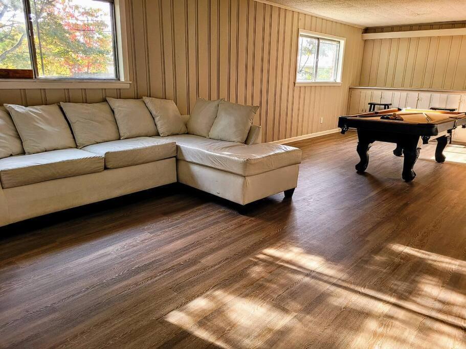 《~Lovely Home Near Botanical Gardens ~》Pool Table Memphis Bagian luar foto